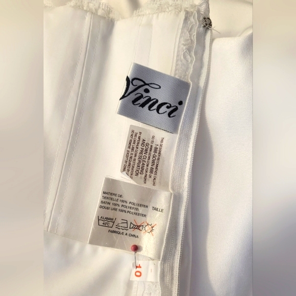 Da Vinci Modern Romantic White Orchid Boutique Gown Dress - Picture 16 of 16